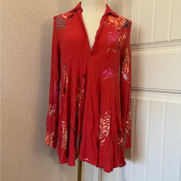 Free People
Field Of Butterflies Semi-Sheer Tunic  S - Picture 2 of 9